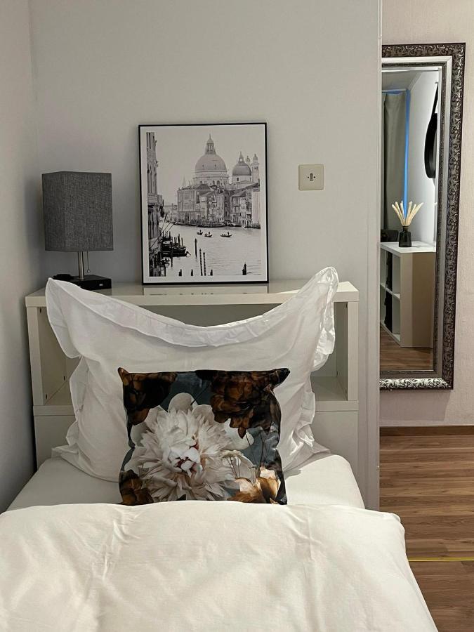 Casa Inn Parkview - Relax & Chill - Perfect For Business Travel, Weekend Trip, Family&Friends, Dogs Lover, Romance, Layover Or Longstay 拉恩河畔林堡 外观 照片