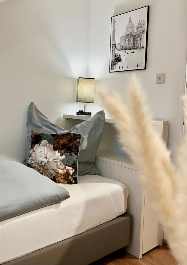 Casa Inn Parkview - Relax & Chill - Perfect For Business Travel, Weekend Trip, Family&Friends, Dogs Lover, Romance, Layover Or Longstay 拉恩河畔林堡 外观 照片