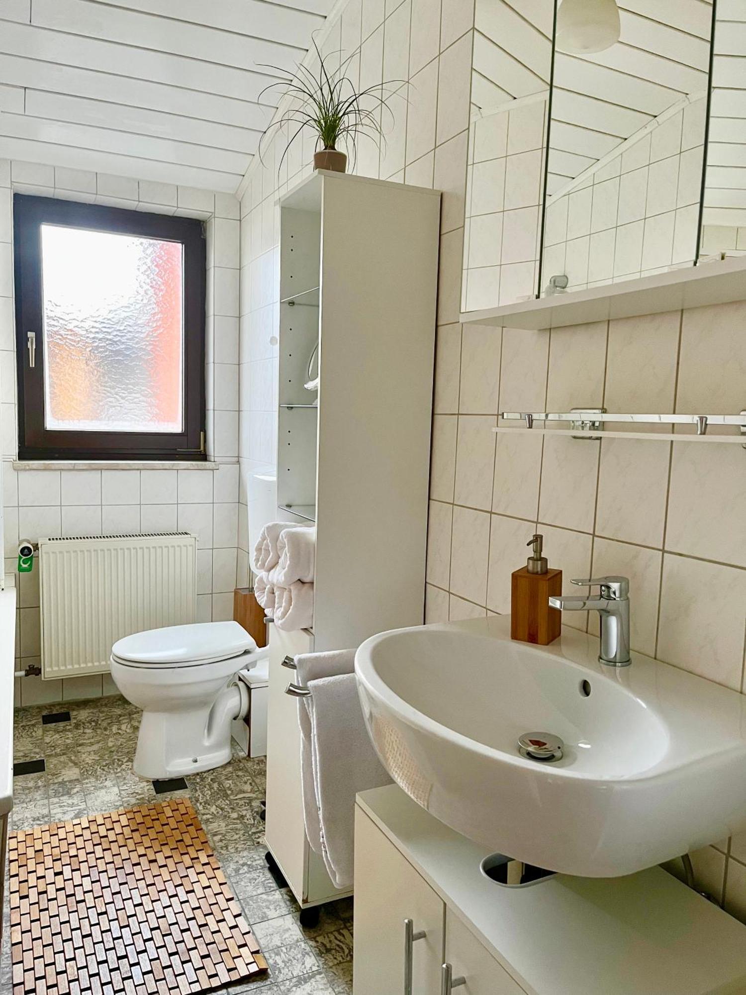 Casa Inn Parkview - Relax & Chill - Perfect For Business Travel, Weekend Trip, Family&Friends, Dogs Lover, Romance, Layover Or Longstay 拉恩河畔林堡 外观 照片