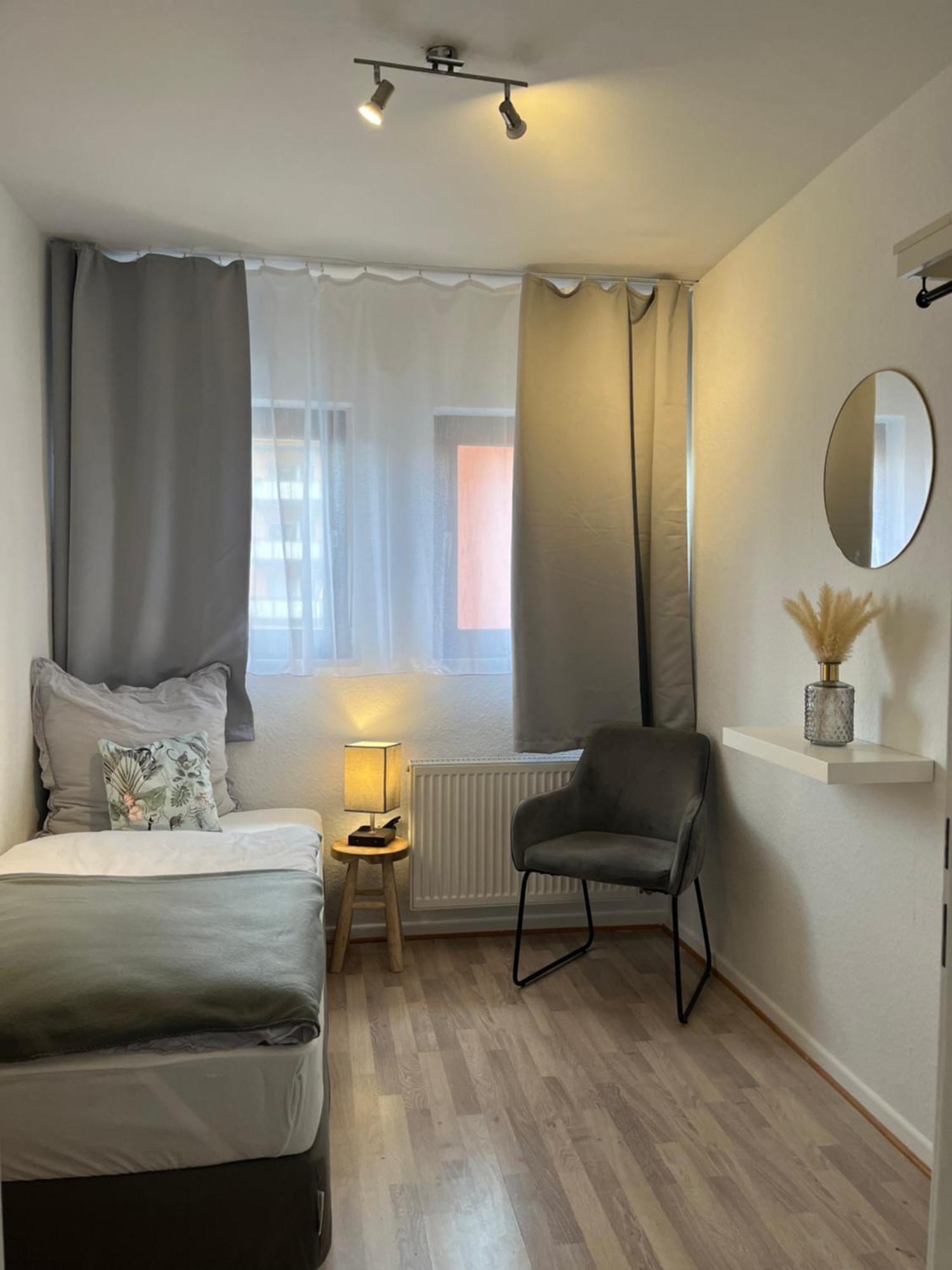 Casa Inn Parkview - Relax & Chill - Perfect For Business Travel, Weekend Trip, Family&Friends, Dogs Lover, Romance, Layover Or Longstay 拉恩河畔林堡 外观 照片